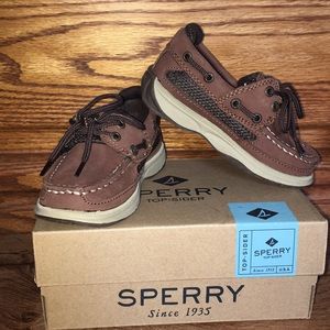 Boy’s Sperry Boat Shoes! ⚓️
